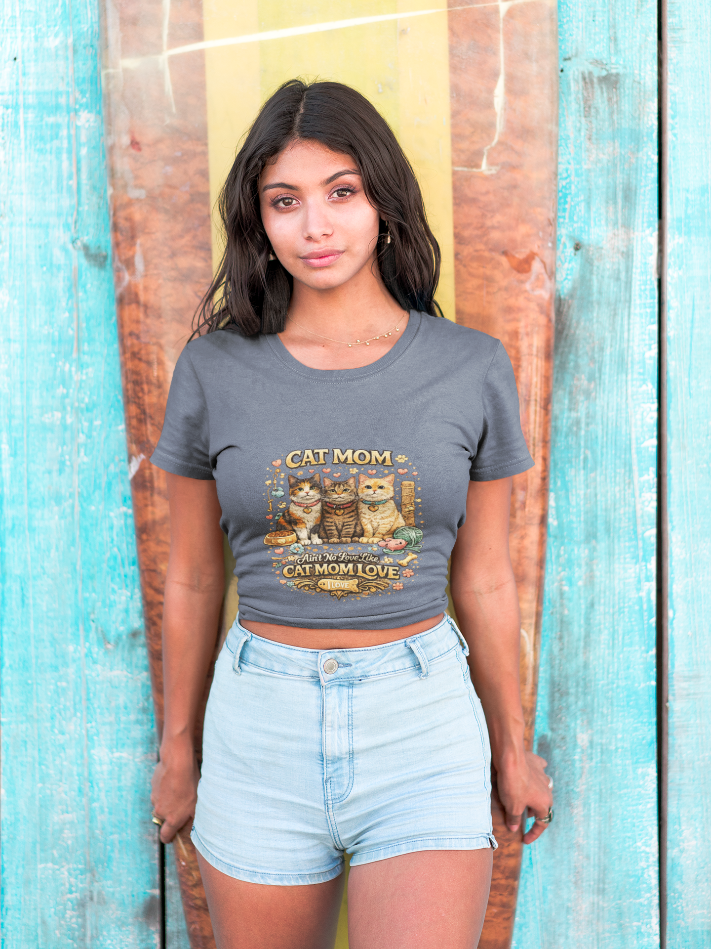 Cat Mom Trio Illustration T-Shirt | Cat Mom Love, Cute Kitten Portraits